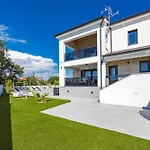 Polaris & Antares Villa