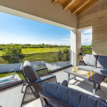 Polaris & Antares * Pula