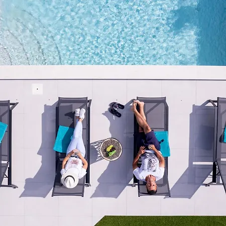 Polaris & Antares Pula