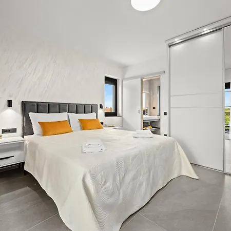 Villa Polaris & Antares *