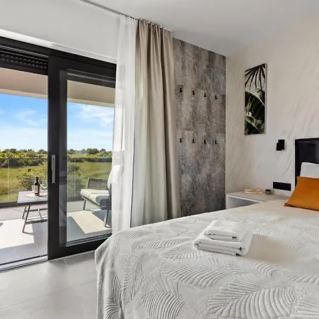 Polaris & Antares * Pula