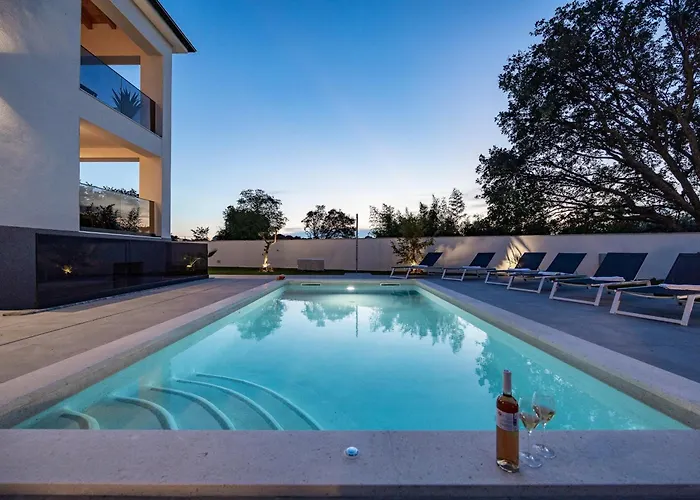 Polaris & Antares Villa Pula