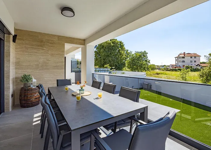 Vila Polaris & Antares *