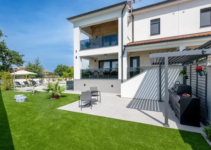 Polaris & Antares * Pula